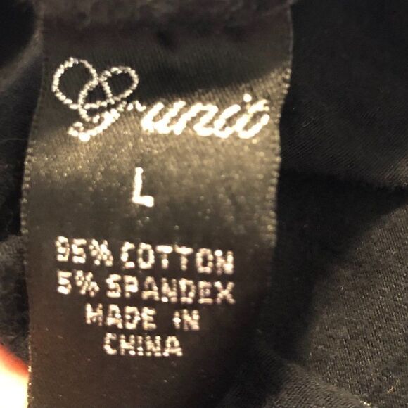 G-Unit T-shirt with Large Keyhole in Back Size Large - Picture 5 of 6